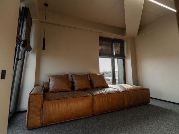 Hotel Miramar Smart Room Kovel Buitenkant foto