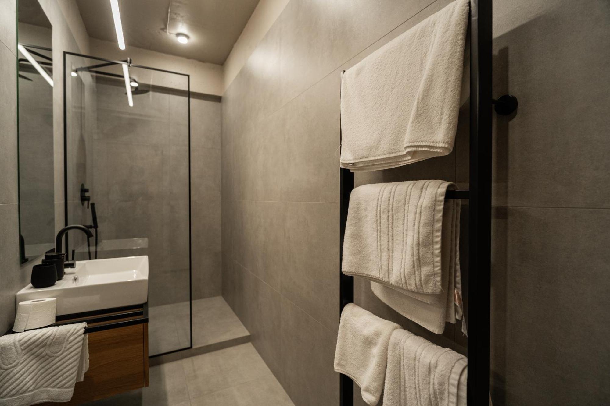 Hotel Miramar Smart Room Kovel Buitenkant foto