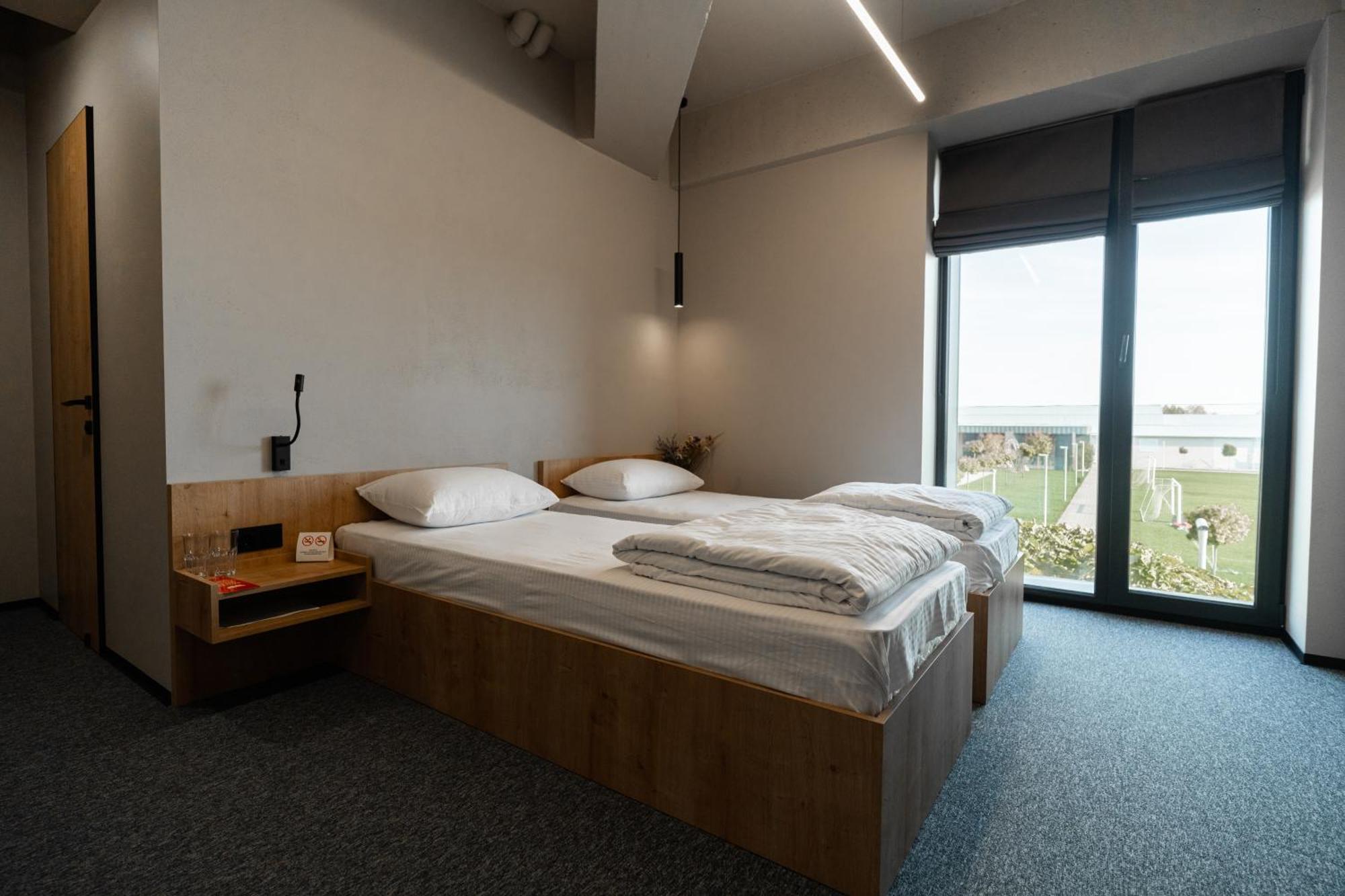 Hotel Miramar Smart Room Kovel Buitenkant foto